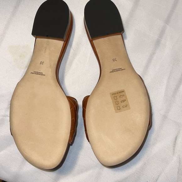 🥳🥳HOST PICK - Madison Hope Low Heel Slide- Bronze size 38 (7.5) New with Box - Picture 3 of 6